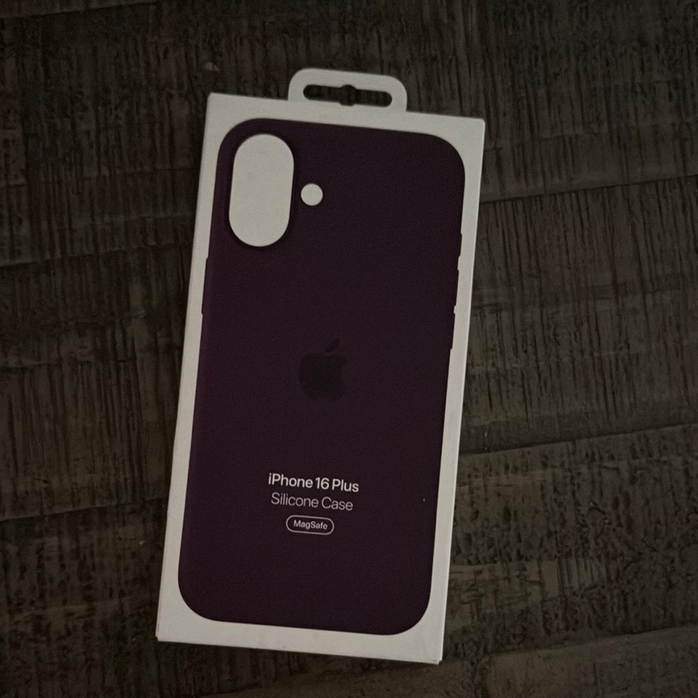 Apple iPhone 16 Plus Silicone Case - Dark Purple